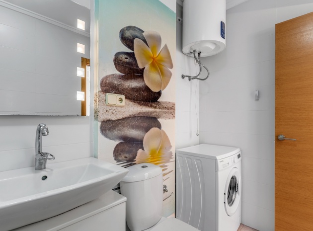 Wiederverkauf - Wohnung - Villamartin