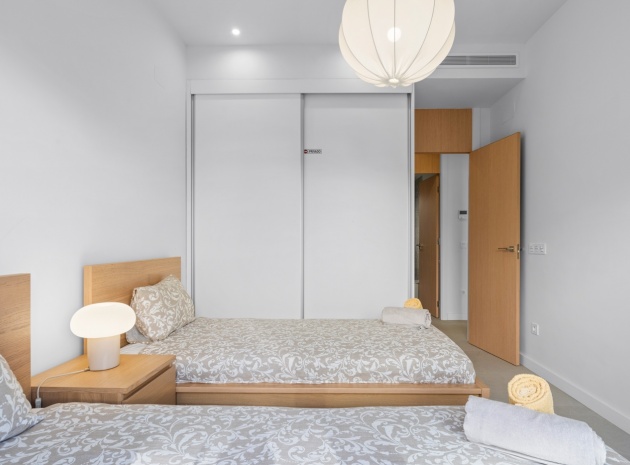 Återförsäljning - Radhus - La Marina