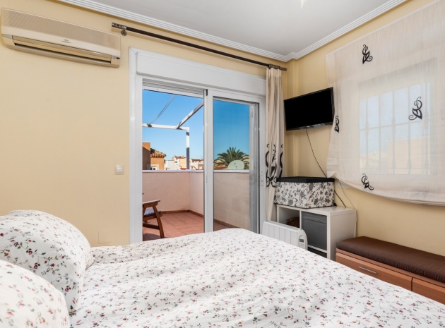 Återförsäljning - Radhus - La Marina