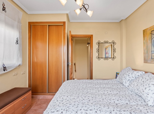 Återförsäljning - Radhus - La Marina