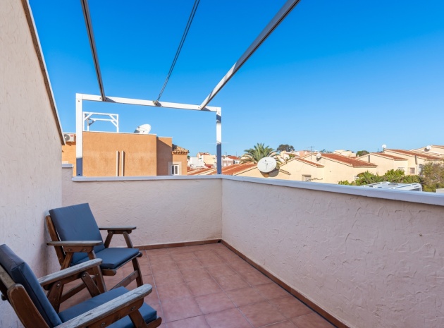 Återförsäljning - Radhus - La Marina