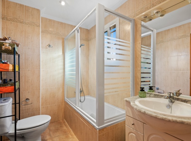 Återförsäljning - Radhus - La Marina