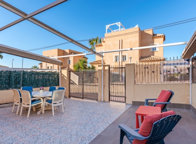 Återförsäljning - Radhus - La Marina