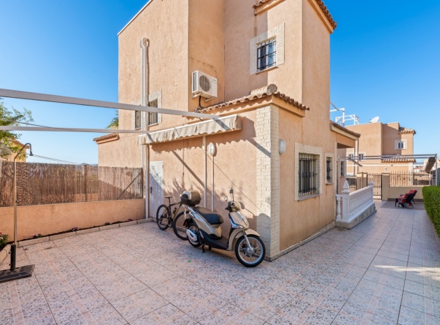 Återförsäljning - Radhus - La Marina