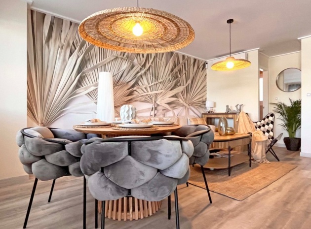 Resale - Townhouse - Los Balcones