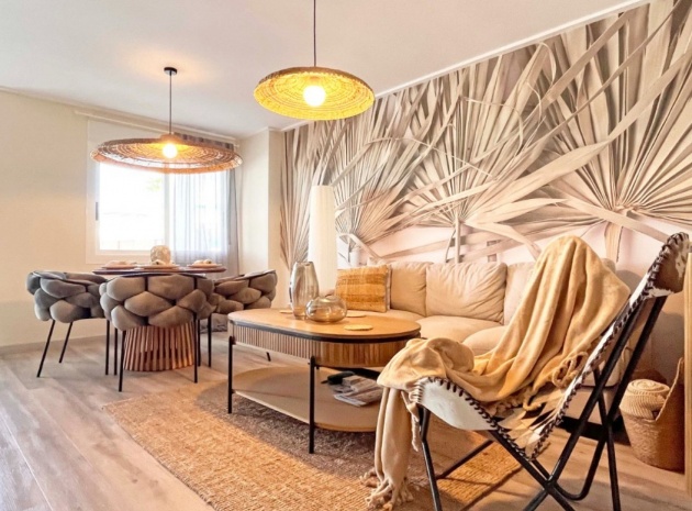 Resale - Townhouse - Los Balcones