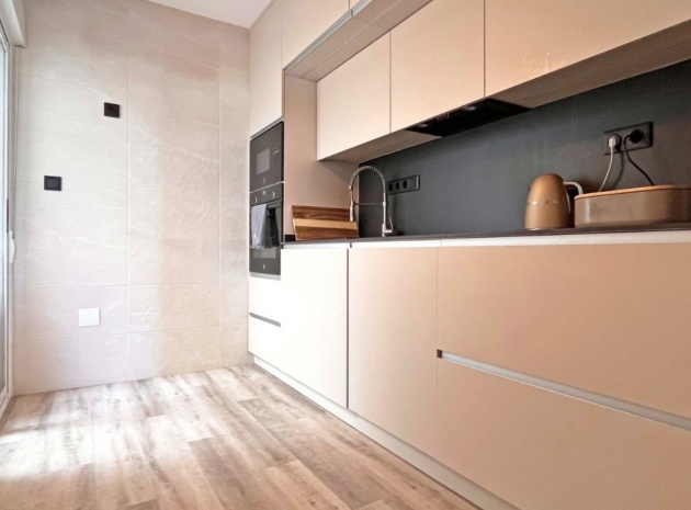 Resale - Townhouse - Los Balcones