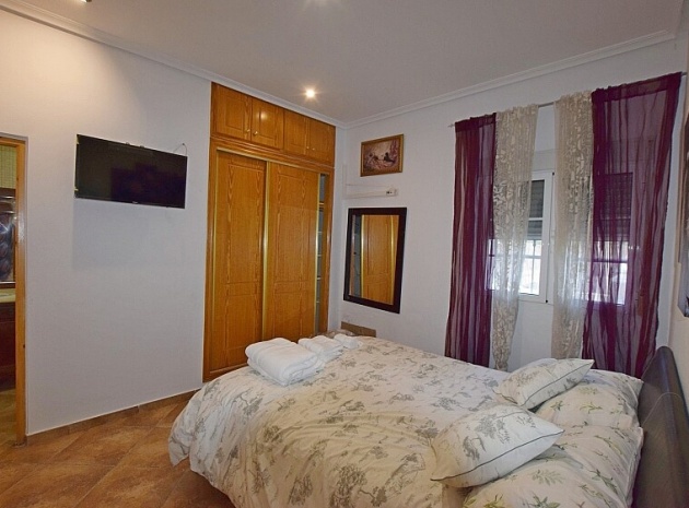 Resale - Villa - Rojales