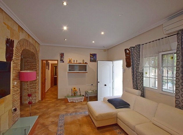 Resale - Villa - Rojales