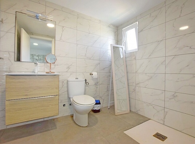 Resale - Villa - Rojales