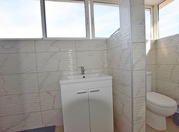 Resale - Villa - Rojales