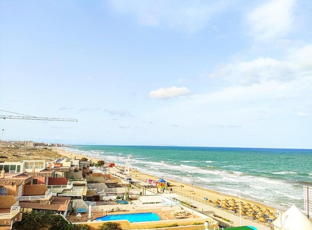 Wiederverkauf - Villa - Orihuela Costa - Villamartin