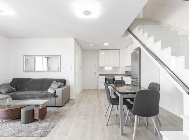 Resale - Apartment - Villamartin