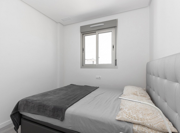 Resale - Apartment - Villamartin