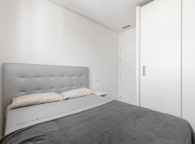 Resale - Apartment - Villamartin