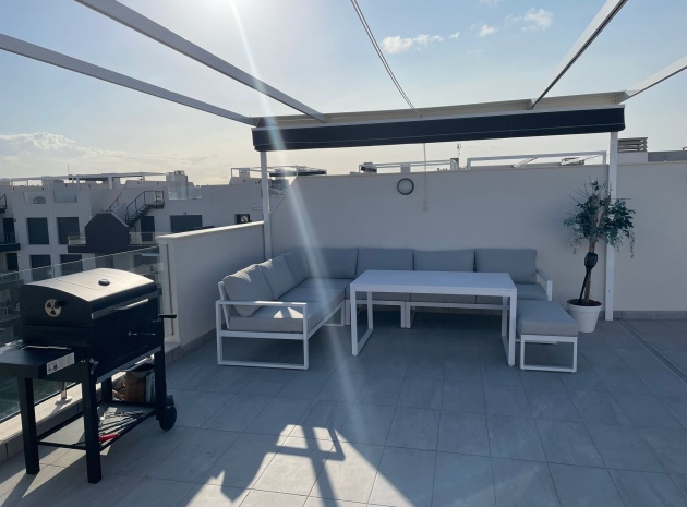 Resale - Apartment - Villamartin
