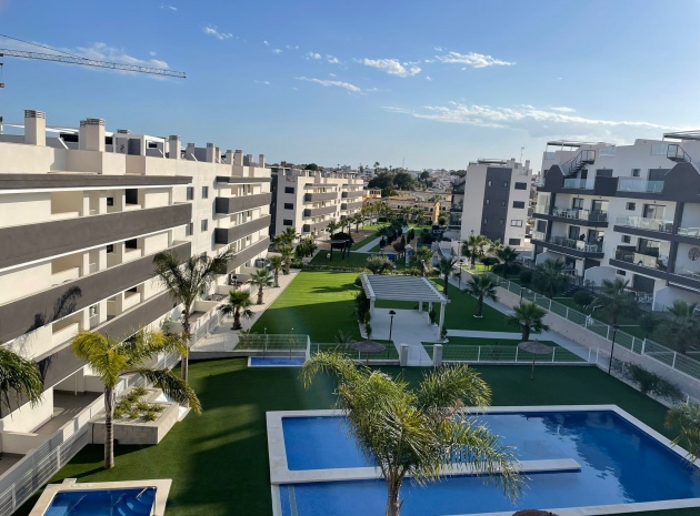 Resale - Apartment - Villamartin