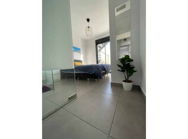 Resale - Apartment - Villamartin