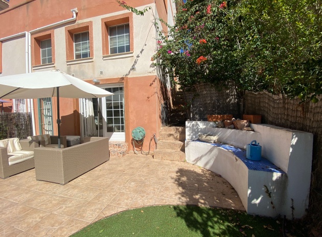 Wederverkoop - Herenhuis - Villamartin