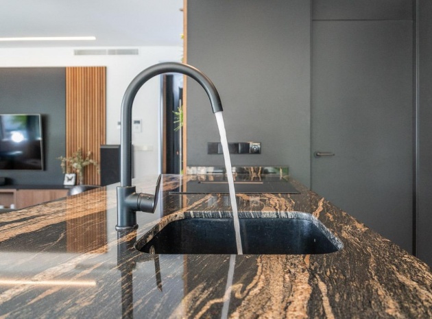 Resale - Villa - Los Balcones