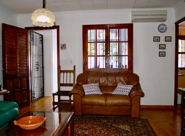 Resale - Townhouse - Mil Palmeras