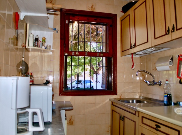 Resale - Townhouse - Mil Palmeras