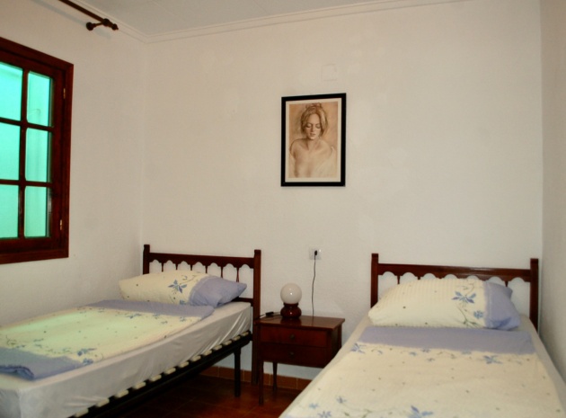 Resale - Townhouse - Mil Palmeras