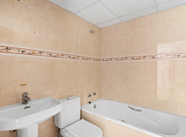 Resale - Apartment - Altea