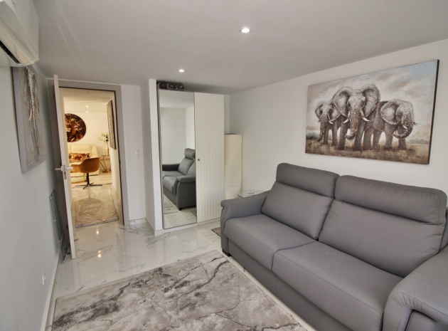 Återförsäljning - Villa - Villamartin