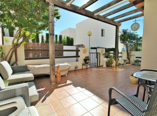 Resale - Villa - Villamartin