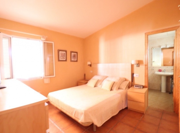 Återförsäljning - Villa - Punta Prima