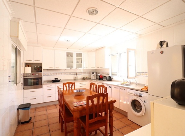 Återförsäljning - Villa - Punta Prima