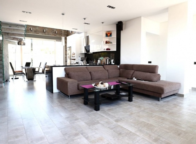 Wederverkoop - Villa - Torrevieja - Nueva Torrevieja