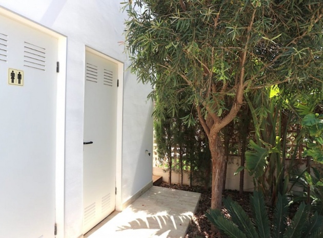 Wederverkoop - Villa - Torrevieja - Nueva Torrevieja