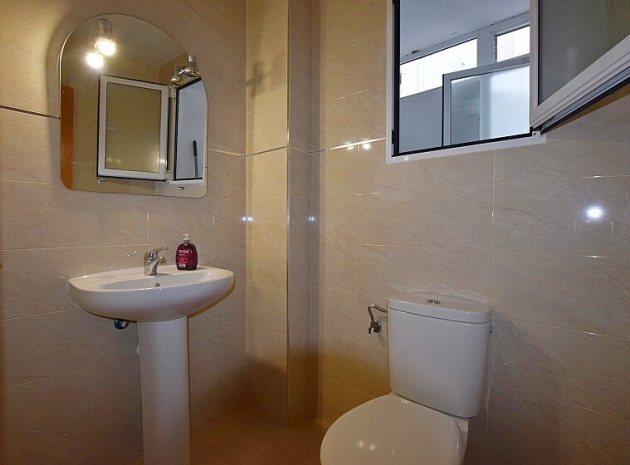Resale - Apartment - Torrevieja - Playa del Acequión