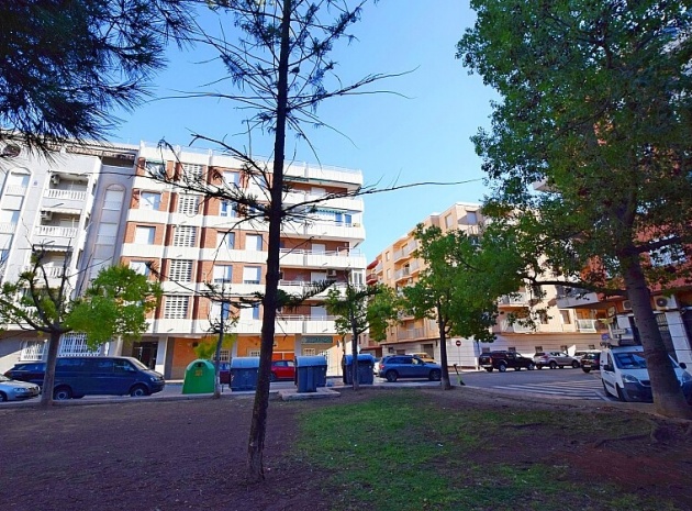 Resale - Apartment - Torrevieja - Playa del Acequión