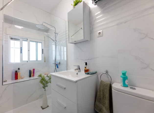 Resale - Apartment - Punta Prima