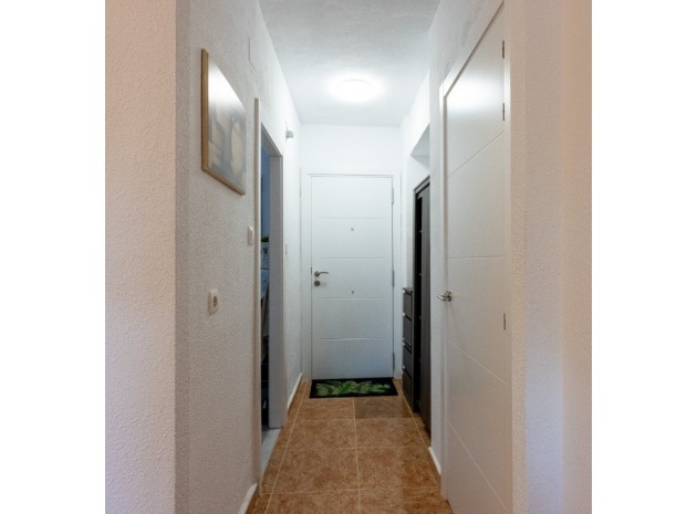 Resale - Apartment - Punta Prima