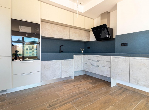Wiederverkauf - Wohnung - Punta Prima - Res. Bali