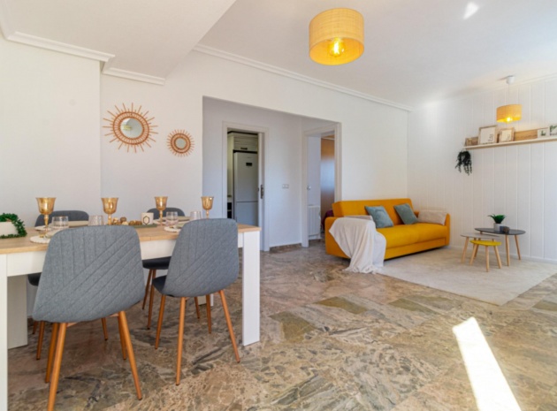 Resale - Apartment - Punta Prima