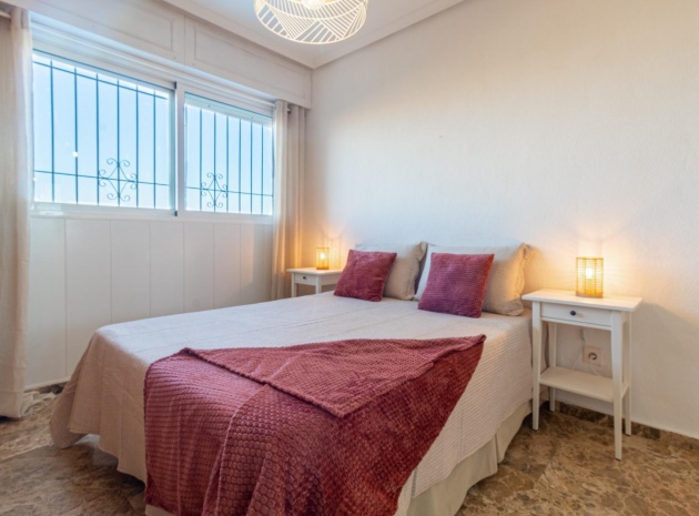 Resale - Apartment - Punta Prima