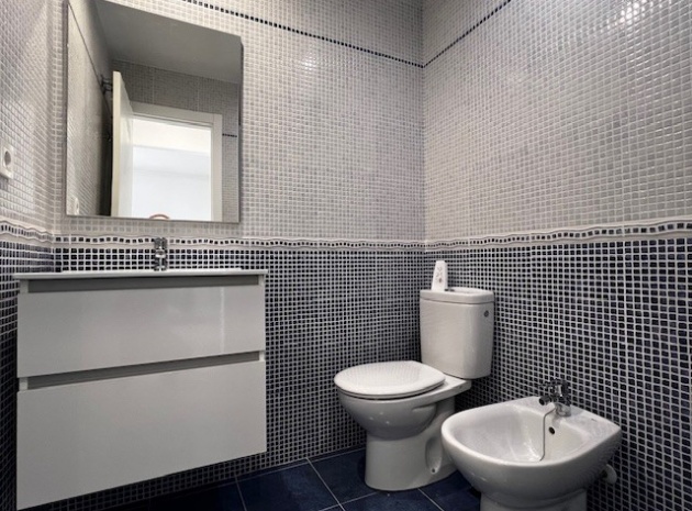 Wiederverkauf - Wohnung - Orihuela Costa - La Zenia