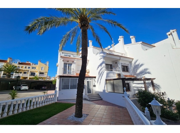 Resale - Townhouse - Torrevieja - La Mata
