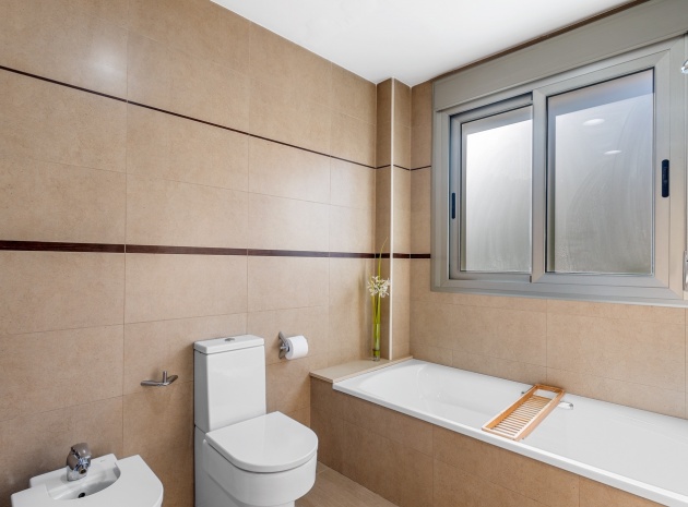 Återförsäljning - Radhus - Guardamar del Segura