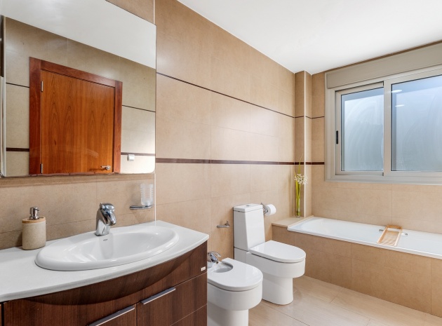 Återförsäljning - Radhus - Guardamar del Segura