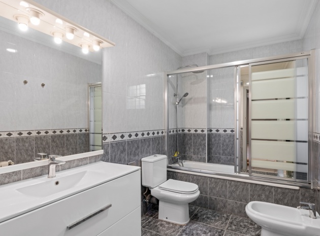 Resale - Villa - Los Balcones