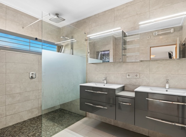 Resale - Villa - Los Balcones