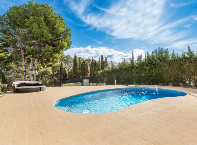 Resale - Villa - Los Balcones