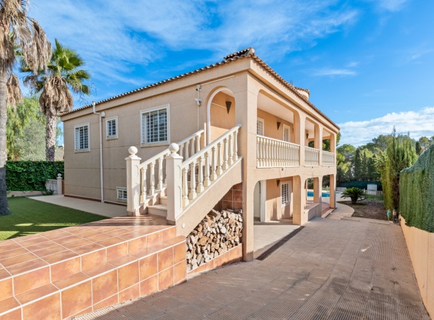 Resale - Villa - Los Balcones