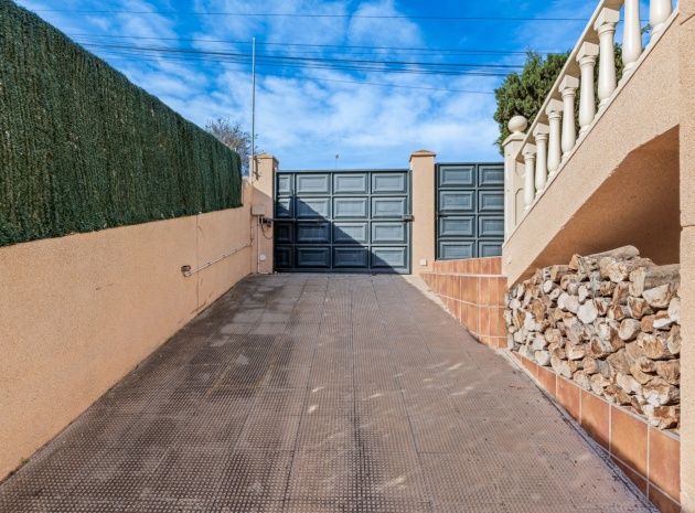Resale - Villa - Los Balcones